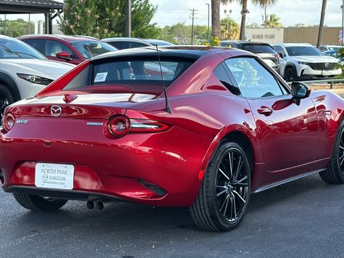 Used 2025 MAZDA MX-5 Miata RF Grand Touring RWD image 4