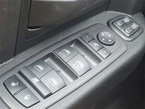 Used 2023 RAM 3500 Tradesman w/ Chrome Appearance Group image 28