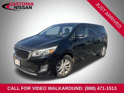 Used 2017 Kia Sedona LX
