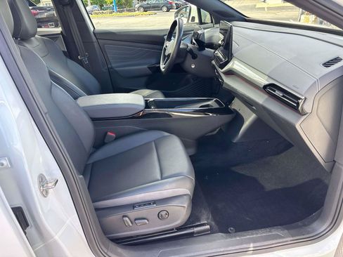 Used 2023 Volkswagen ID.4 Pro S RWD image 17