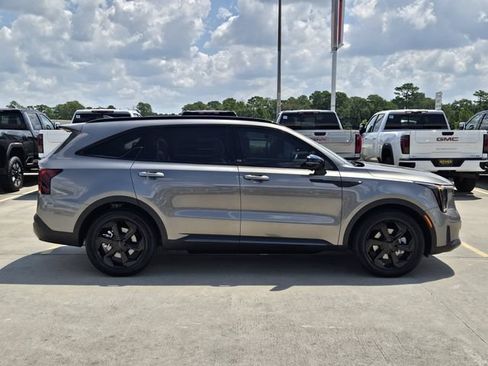 Used 2026 Kia Sorento SX Prestige AWD/4WD image 4