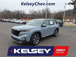 Used 2025 Honda Pilot Touring video 1