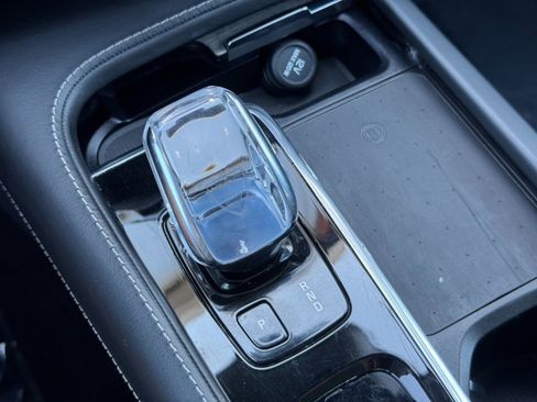 Used 2021 Volvo XC90 T8 Inscription w/ Advanced Package image 29