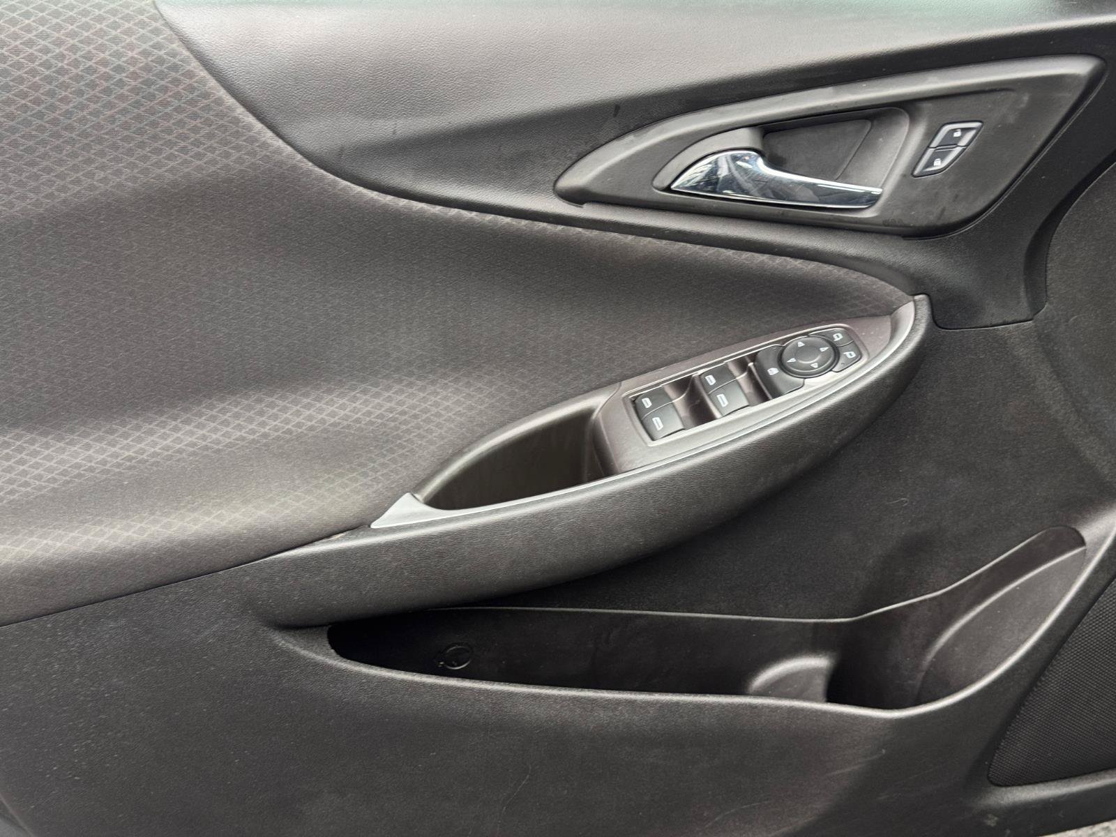 Used 2017 Chevrolet Malibu LS FWD image 14