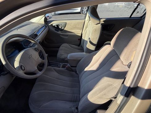 Used 2001 Chevrolet Malibu V6 w/ Preferred Equipment Group 1 image 8