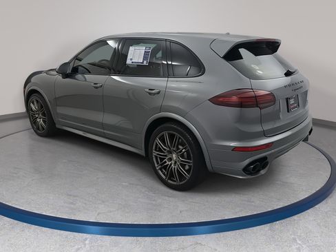 Used 2016 Porsche Cayenne GTS image 7