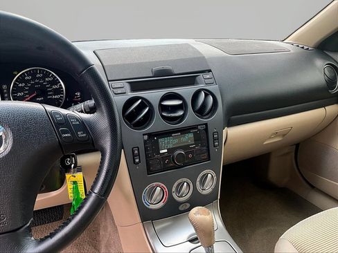 Used 2005 MAZDA MAZDA6 i FWD image 10