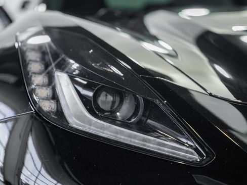 Used 2017 Chevrolet Corvette Z06 RWD image 10