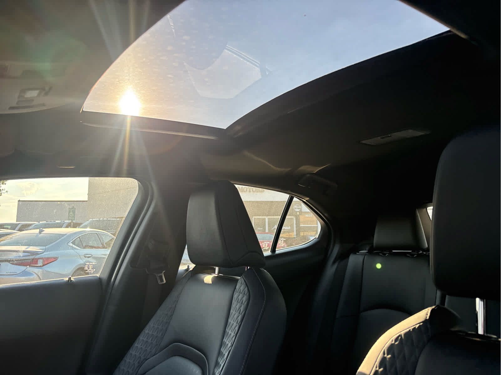 Used 2019 Lexus UX 200 w/ Accessory Package FWD image 7