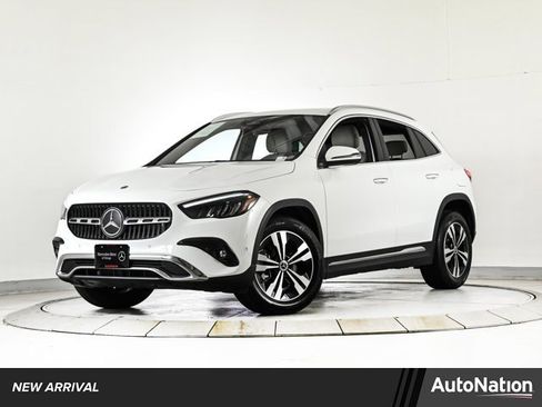Used 2025 Mercedes-Benz GLA 250 4MATIC image 1
