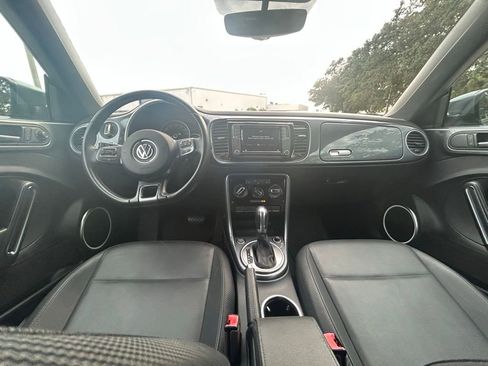 Used 2018 Volkswagen Beetle 2.0T S image 10