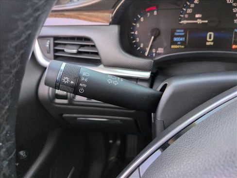 Used 2016 Cadillac XTS Luxury image 14