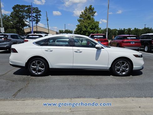 Used 2024 Honda Accord EX image 6