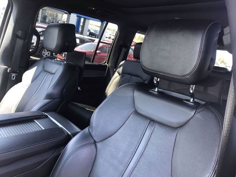 Used 2024 Jeep Wagoneer Series II w/ Convenience Group I image 11