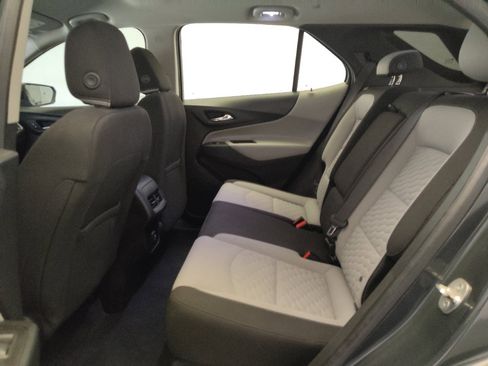Used 2020 Chevrolet Equinox LS FWD image 18
