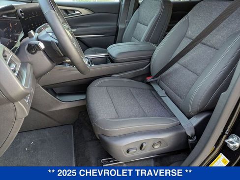 New 2025 Chevrolet Traverse LT w/ Enhanced Driving Package image 15