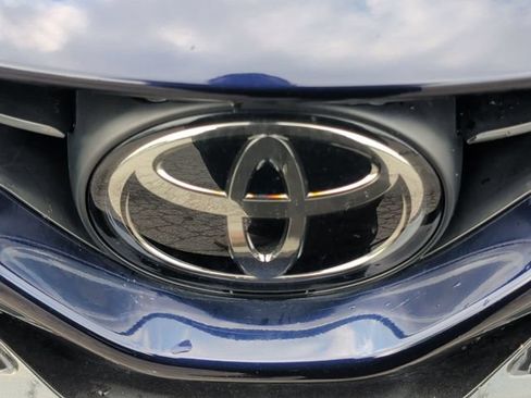 Used 2022 Toyota Camry XSE FWD image 32