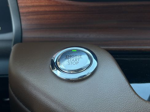 Used 2022 Lincoln Aviator Reserve w/ Elements Package Plus image 27