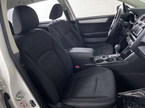 Used 2019 Subaru Outback 2.5i AWD/4WD image 23