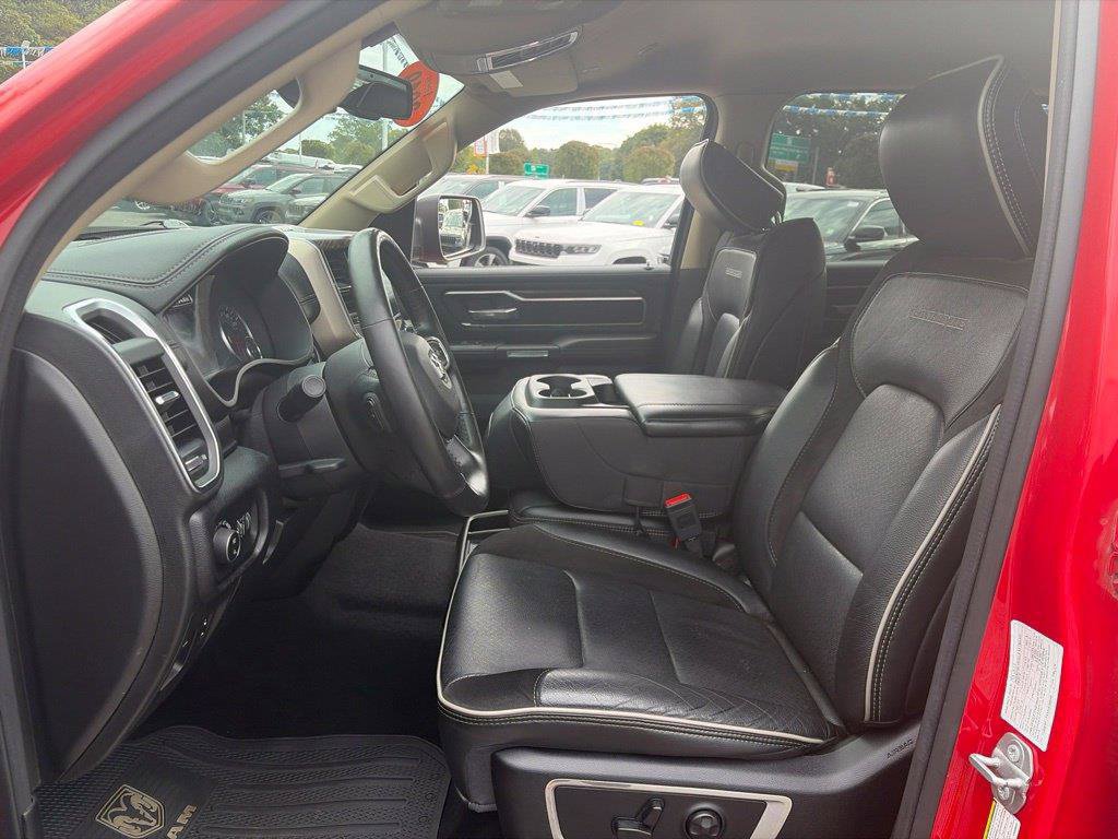 Used 2019 RAM 1500 Laramie AWD/4WD image 5