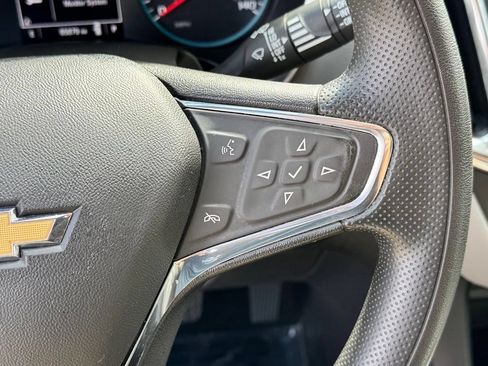 Used 2020 Chevrolet Equinox LS FWD image 28