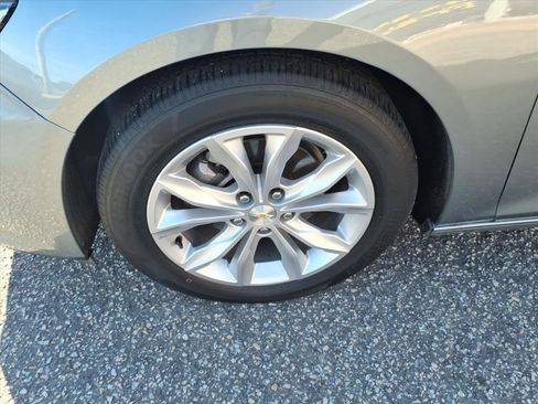 Used 2024 Chevrolet Malibu LT image 7