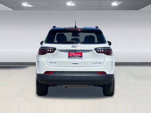 Used 2025 Jeep Compass Limited AWD/4WD image 8