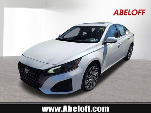 New 2026 Nissan Altima 2.5 SV AWD/4WD image 1