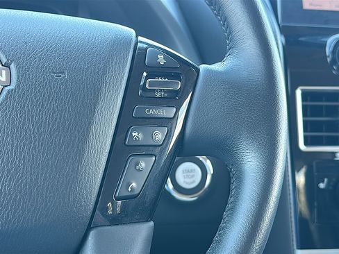 Used 2023 Nissan Armada SL w/ Captain's Chairs Package image 28