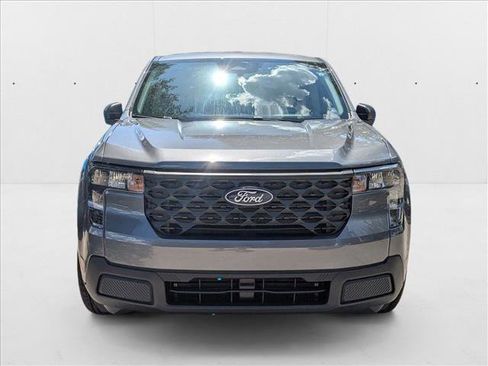 New 2025 Ford Maverick XL image 6