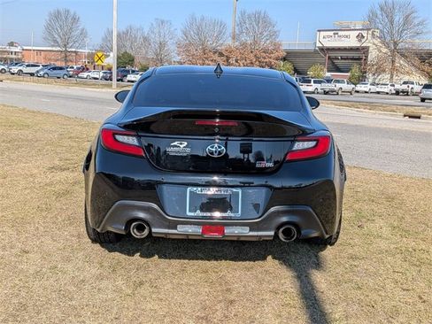 Used 2023 Toyota GR86 Premium image 4