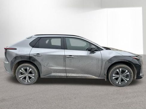 Used 2023 Toyota bZ4X XLE image 7