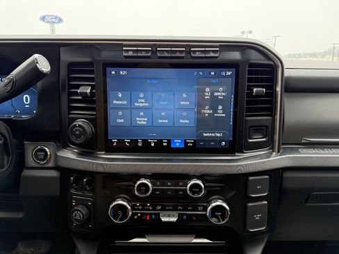 Used 2024 Ford F350 Platinum w/ Tremor Off-Road Package image 15