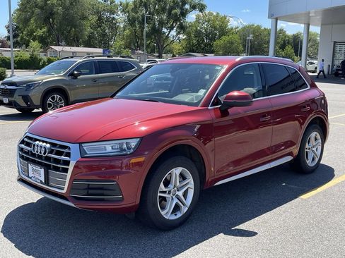 Used 2019 Audi Q5 Premium AWD/4WD image 3