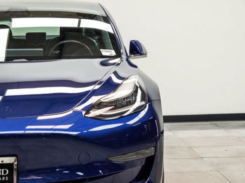Used 2020 Tesla Model 3 Standard Range Plus RWD image 3