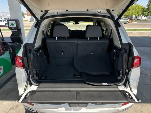 Used 2021 BMW X7 xDrive40i w/ Premium Package AWD/4WD image 34