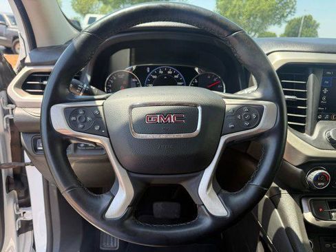 Used 2023 GMC Acadia Denali FWD image 7