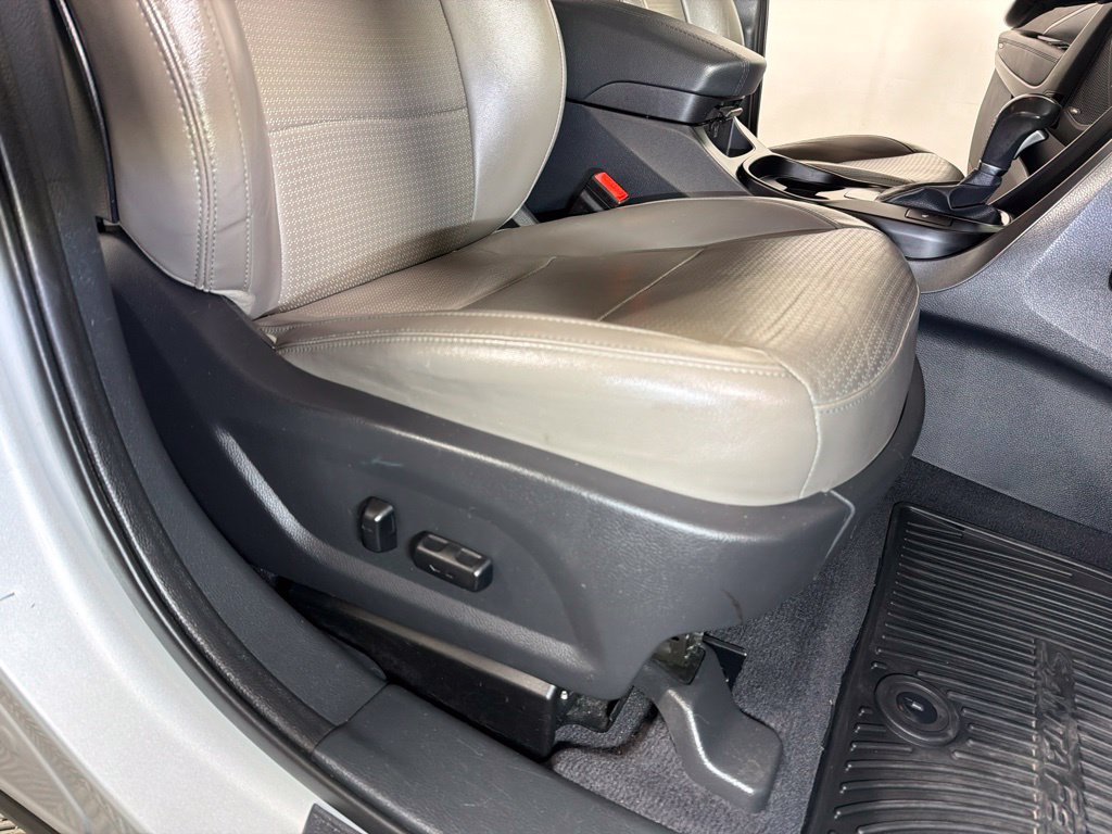 Used 2014 Hyundai Santa Fe Sport 2.0T w/ Navigation Package 06 FWD image 24