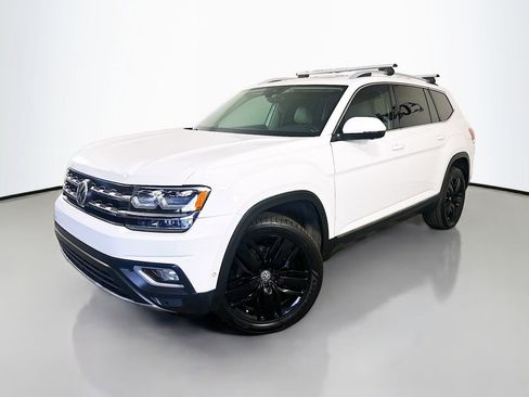Used 2018 Volkswagen Atlas SEL Premium image 3