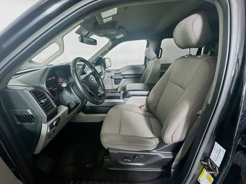 Used 2018 Ford F150 XLT w/ Equipment Group 302A Luxury RWD image 13
