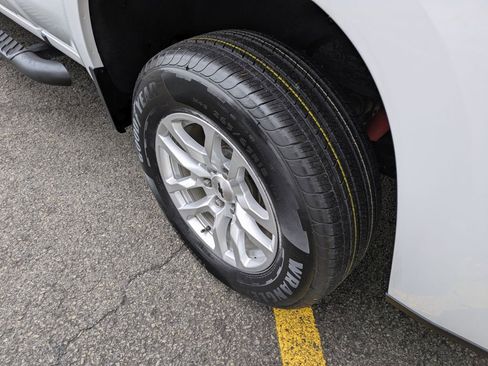 Used 2020 Chevrolet Silverado 1500 RST image 36