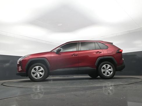 Used 2021 Toyota RAV4 LE FWD image 25