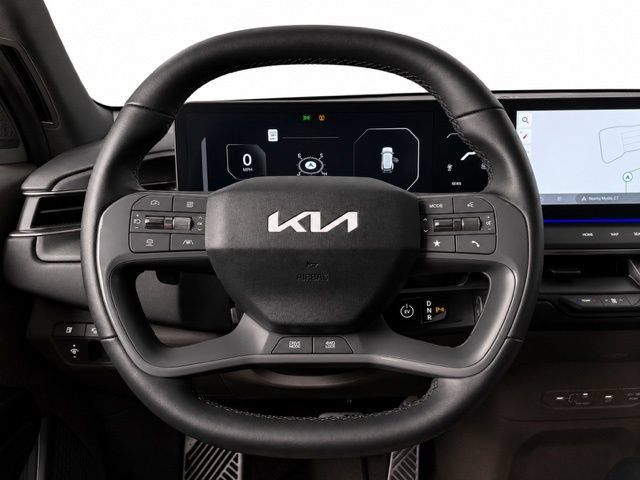 Used 2024 Kia EV9 GT-Line AWD/4WD image 32