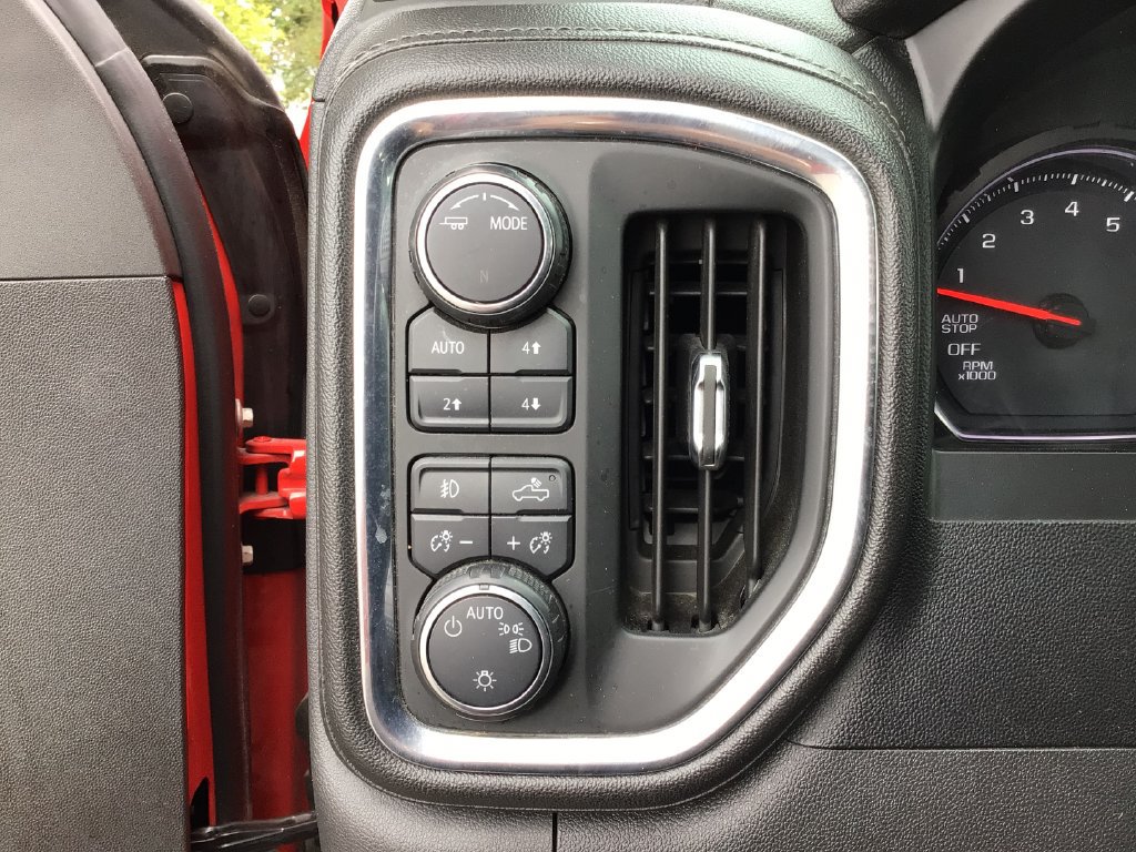 Used 2020 Chevrolet Silverado 1500 RST AWD/4WD image 25