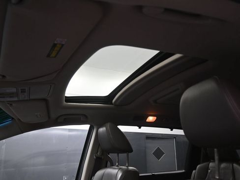 Used 2012 Honda Odyssey Touring image 12