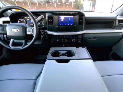 Used 2023 Ford F250 XL image 14