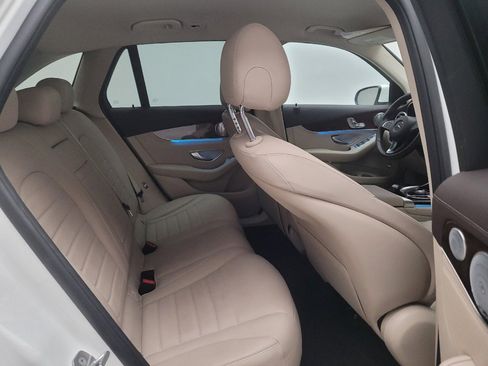 Used 2018 Mercedes-Benz GLC 300 4MATIC image 19