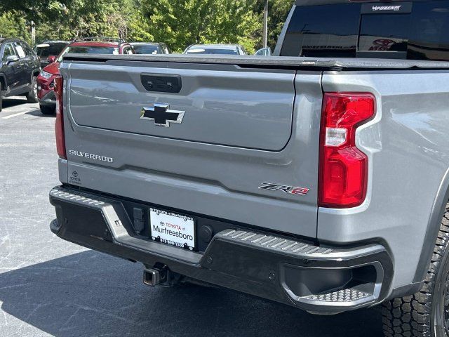Used 2024 Chevrolet Silverado 1500 ZR2 w/ Technology Package AWD/4WD image 11