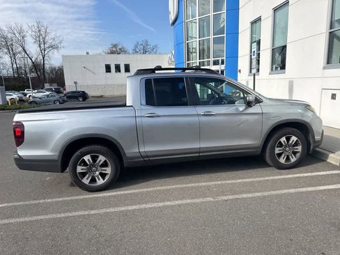 Used 2017 Honda Ridgeline RTL-T image 10