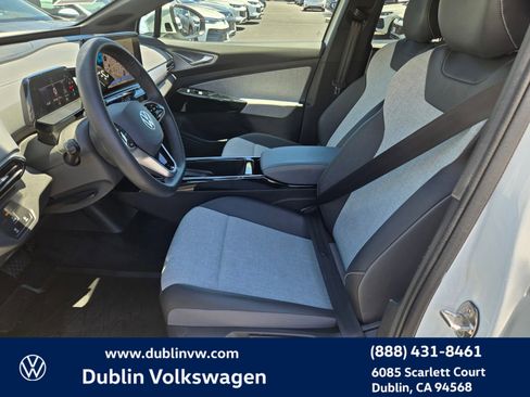 Certified 2023 Volkswagen ID.4 Pro RWD image 17